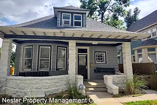 1109 E Platte Ave Photo 1
