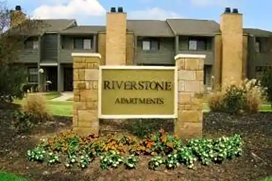 Riverstone Apartments Photo 1