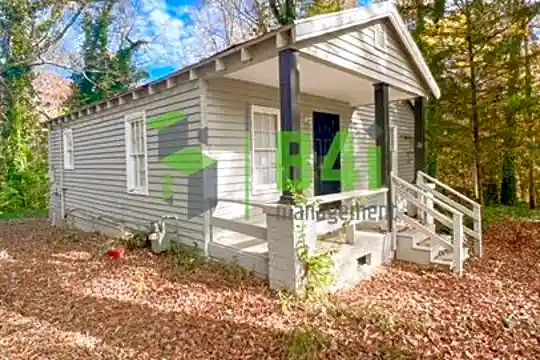 119 Chandler Cir SE Photo 2