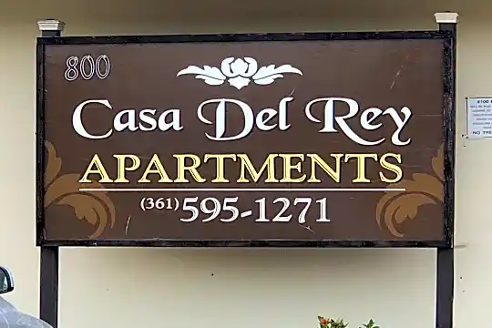 Casa Del Rey Apartments Photo 2