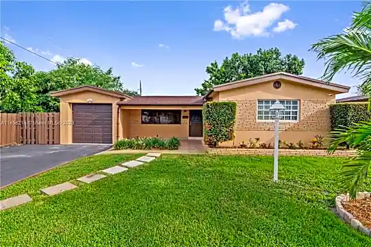 7679 Indigo St #7679 Photo 1