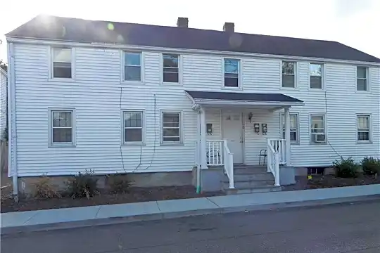 18 Franklin St #C Photo 1