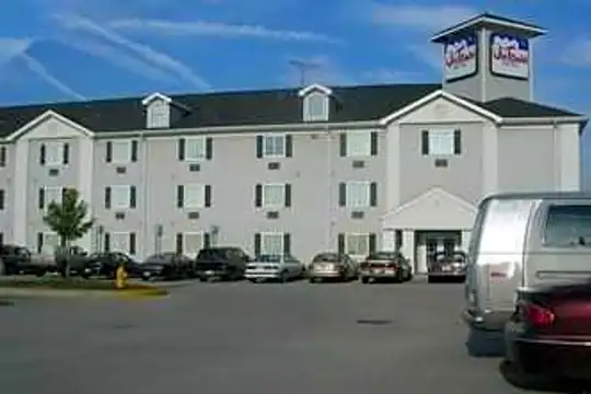 InTown Suites - Indianapolis North (INN) Photo 1