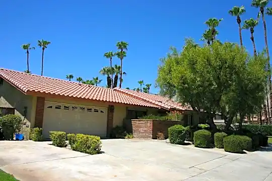 3177 E Cajon Cir Photo 1