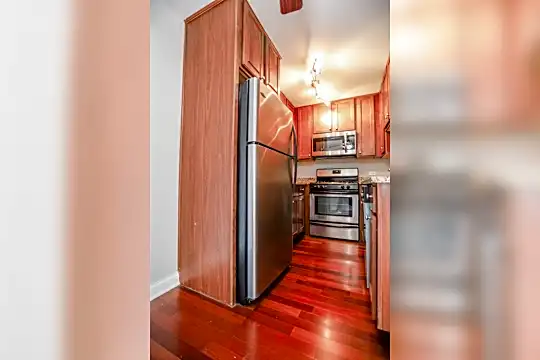 7520 W Grand Ave Photo 2