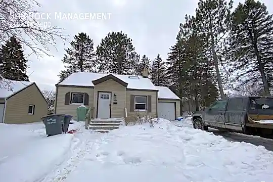 1317 n 20th Ave E Photo 1