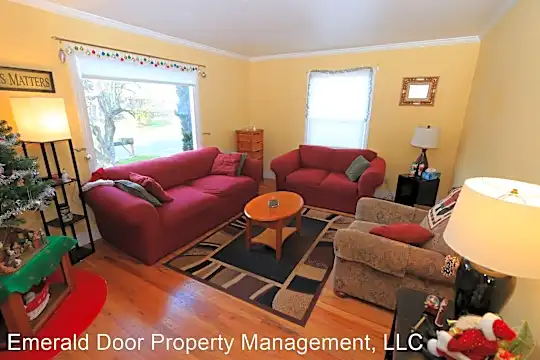 9224 Mary Ave NW Photo 1