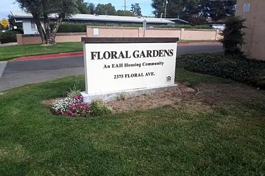 Floral Garden Apartments Photo 2