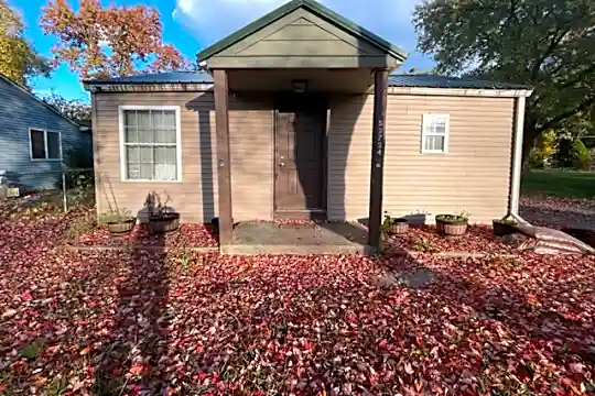 52724 Ida St Photo 1