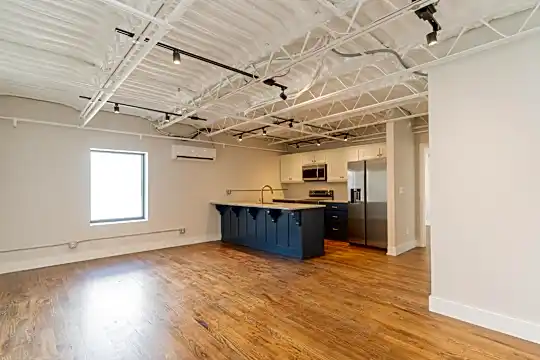614 E Main St #204 Photo 1
