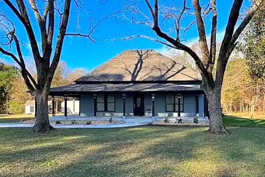 813 Snapping Shoals Rd Photo 1