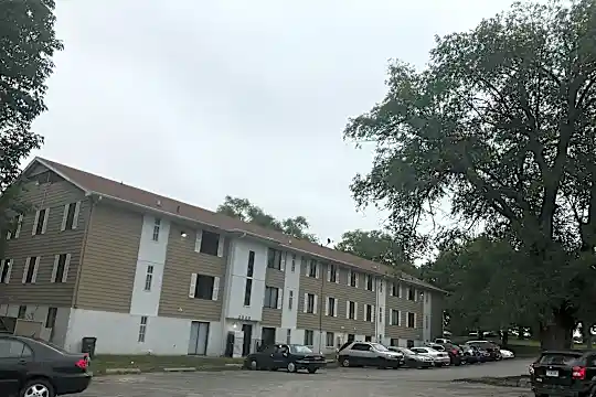 Douglas Terrace Apartments Photo 2