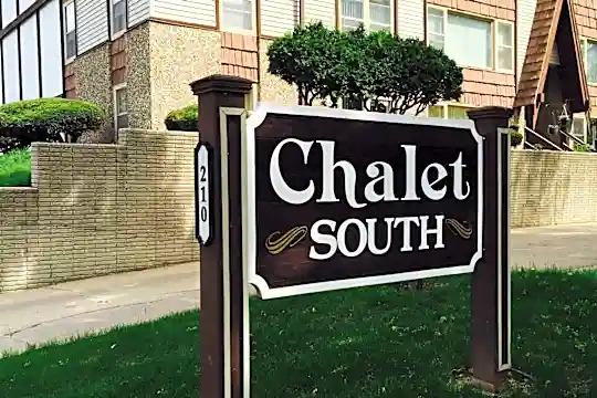 Chalet South Photo 2