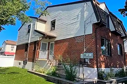 145-34 224th St Photo 1