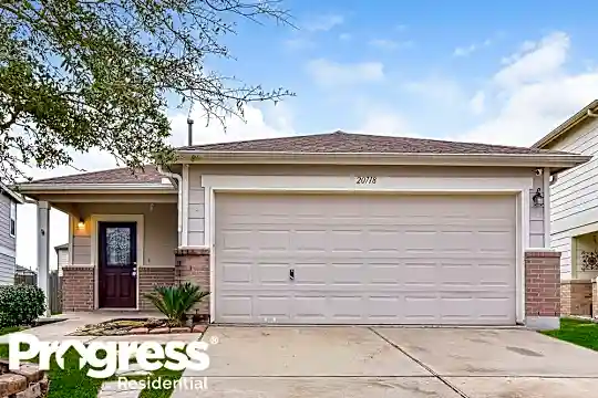 20718 Cypress Crescent Ln Photo 1