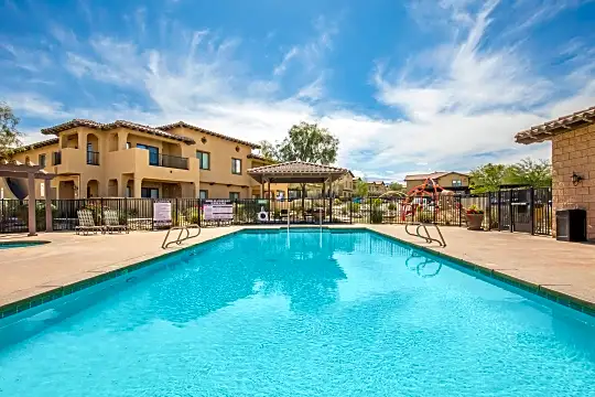 Rentals At The Lakes Palm Desert