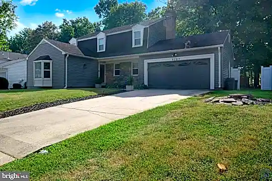 9207 Lancelot Rd Photo 2