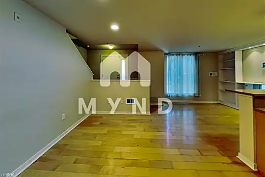 1511 Jefferson St Photo 2