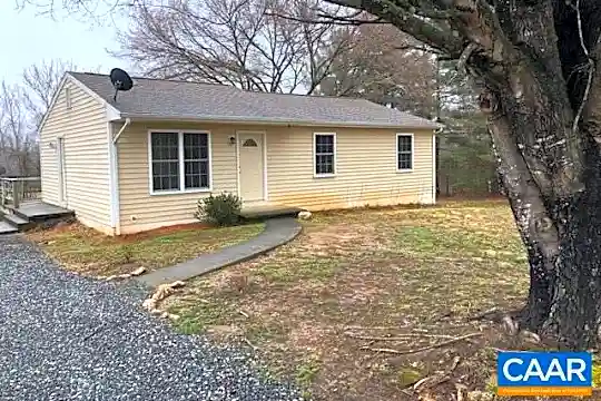 5043 Advance Mills Rd Photo 1
