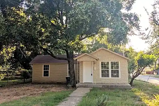 149 N De Costa St Photo 2