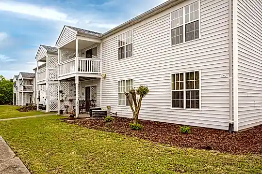 Huntington Place Photo 1