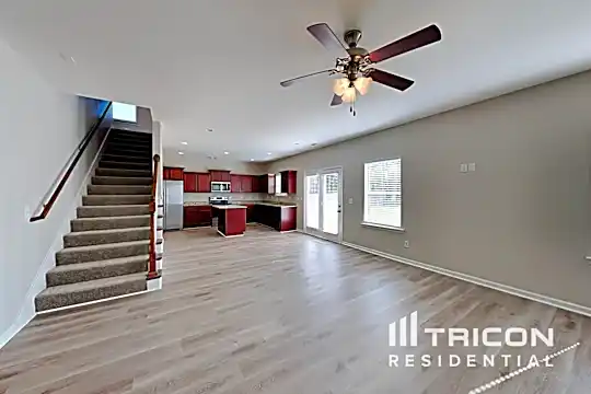 1064 E Sagewood Drive Photo 2