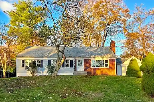 78 Stanton Dr Photo 1