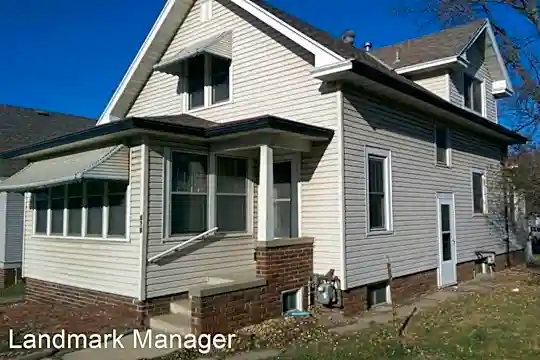 518 Madison Ave Photo 1