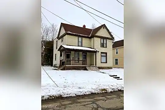 530 Grant St Photo 1