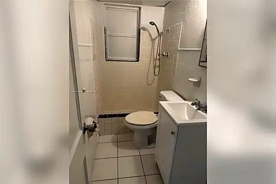 432 N 19th Ave #436 Photo 2
