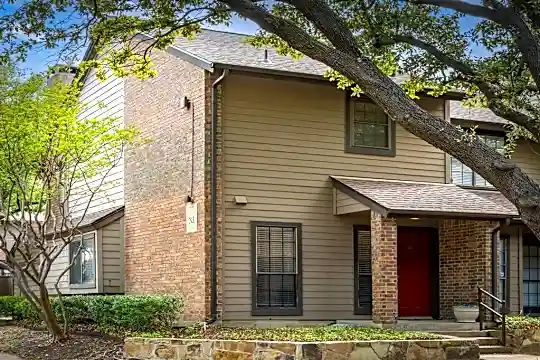 9910 Royal Ln #1101 Photo 2