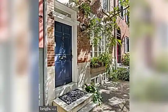 329 S Camac St Photo 1