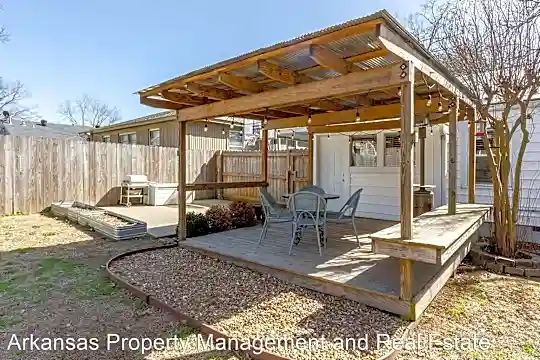 5516 C Street Photo 2