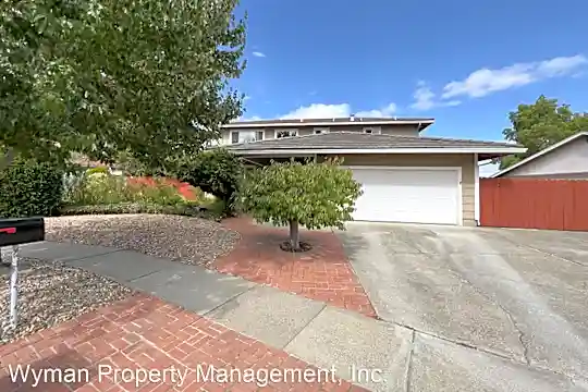 3518 Twin Oaks Ct Photo 1