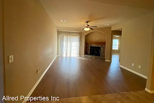 4145 W Mahogany Dr Photo 2