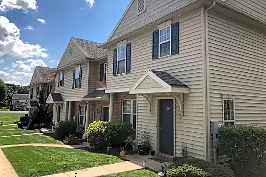 THE LANDINGS AT EAGLE HEIGHTS Photo 1