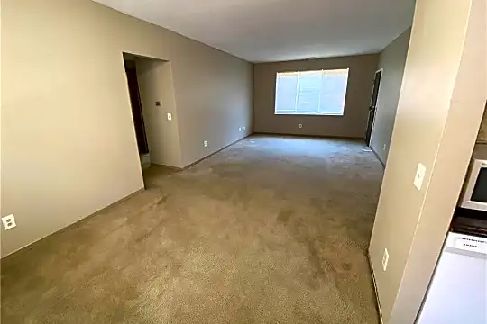 5576 Pershing Ave #32 Photo 2