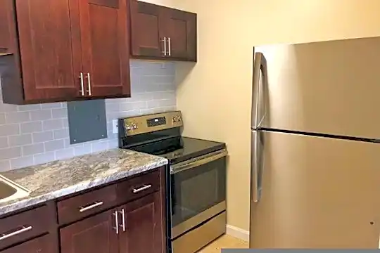 1 Water St Photo 1