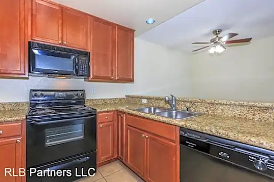 Casa Grande Apartments Photo 1