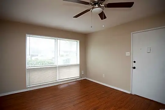 4 N Meadowcliff Dr Photo 2