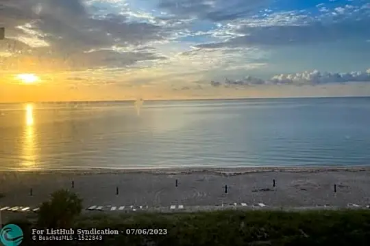 3600 Galt Ocean Dr #2E Photo 1