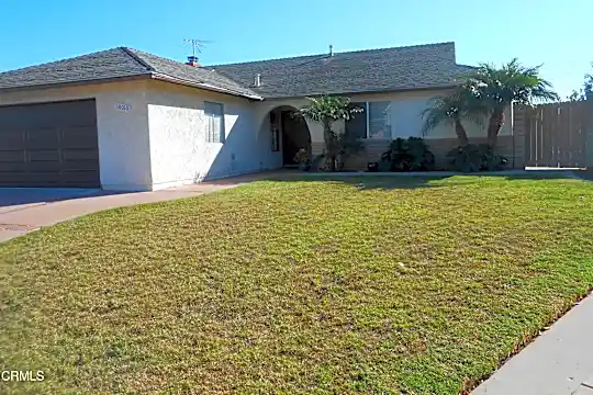10010 Santee Ct Photo 1