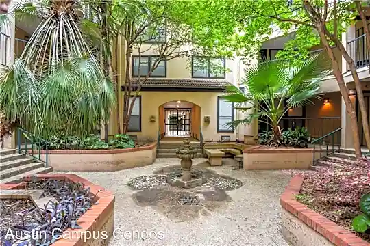 2110 Rio Grande St Photo 1