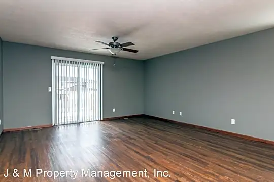 Judee Estates Townhomes Photo 2