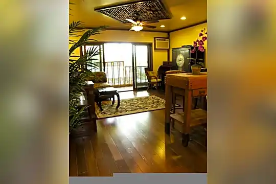 355 Kalanianaole St Photo 1