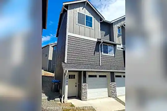 2444 Zeeden Way Photo 1