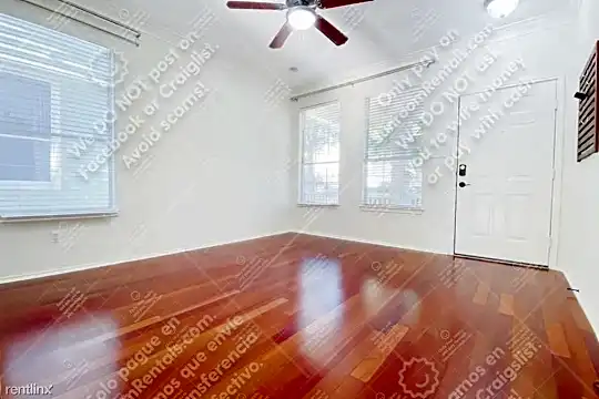10305 Laredo Dr Photo 2
