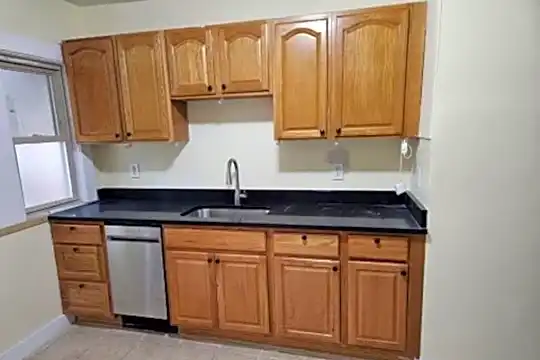 89 Cornell St #1 Photo 1