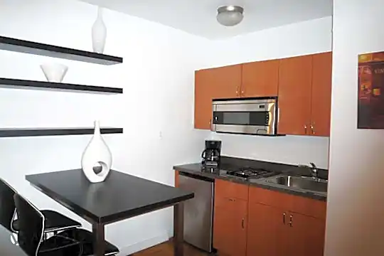 239 W 12th Street Photo 2