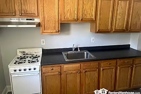2563 Harlem Ave Photo 1